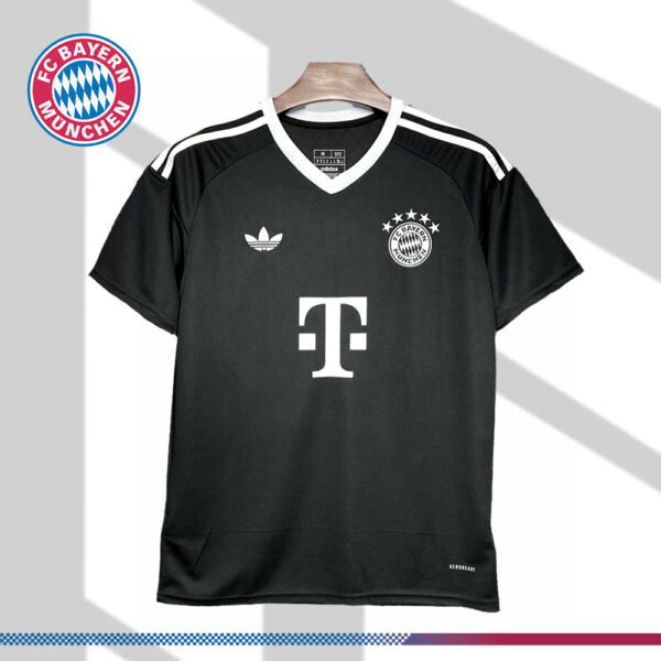 2024/2025 Bayern Munich Black Goalkeeper Football Shirt (Fan Edition)