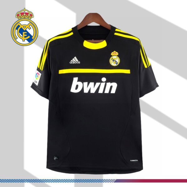 2011/2012 Real Madrid Goalkeeper Retro Football Shirt