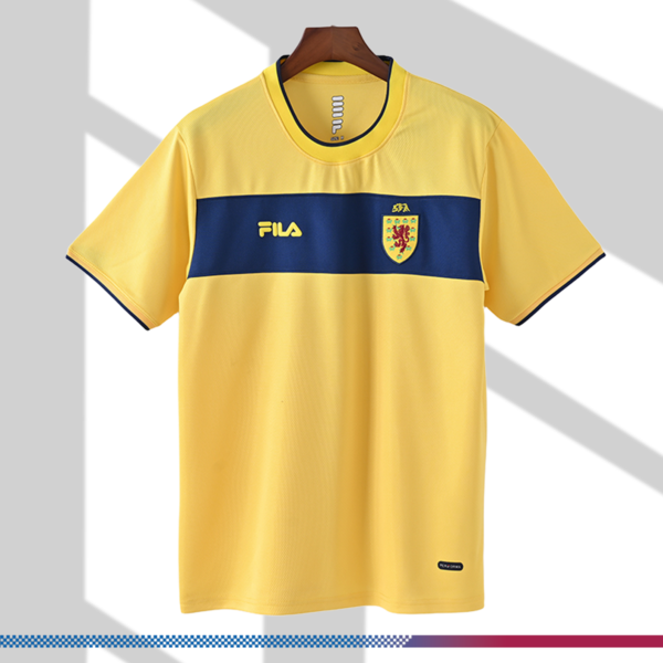 2002 Scotland away football shirt（Retro）
