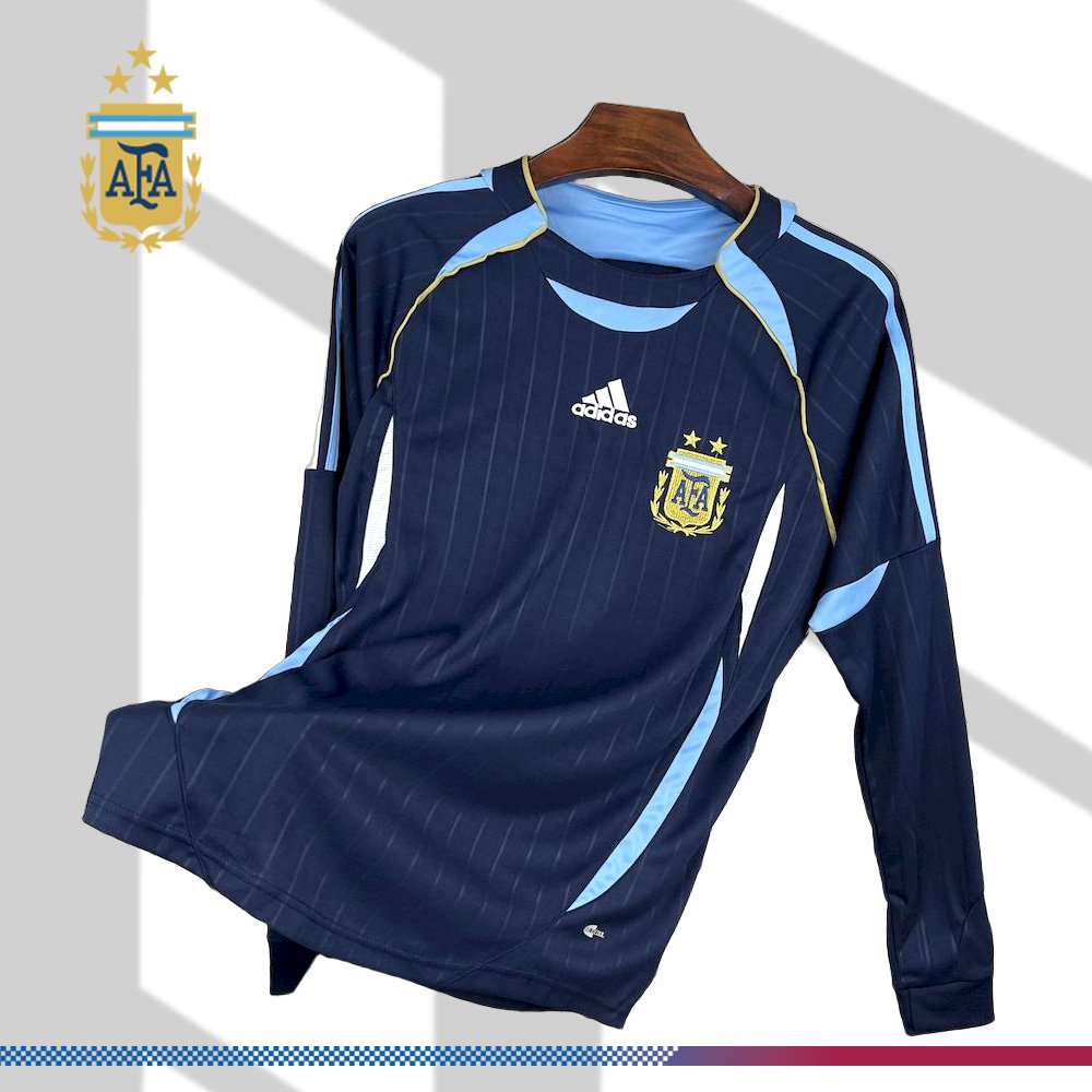 2e5f80f256-220039cfc3 2006/2007 Argentina World Cup Away Long Sleeve Retro Jersey - Image 1