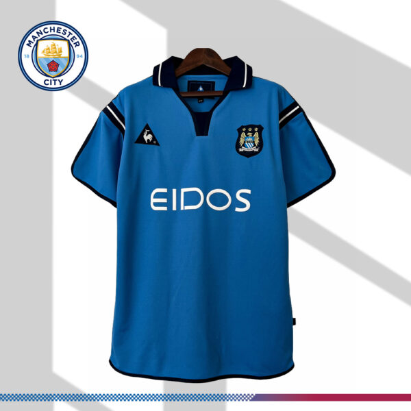 2001/2002 Manchester City Retro Home Football Shirt