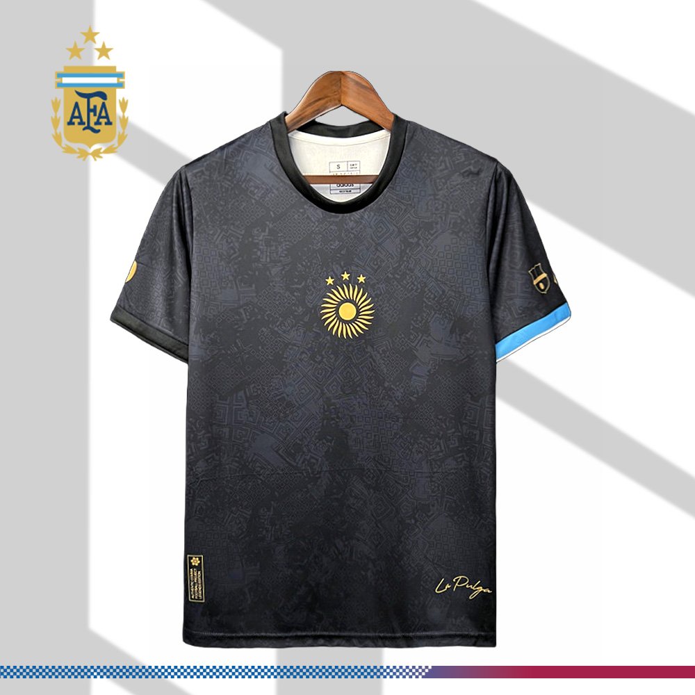 97b1784f78-0147013edb 2023/2024 Argentina Black Football Shirt (Fan Edition) - Image 1