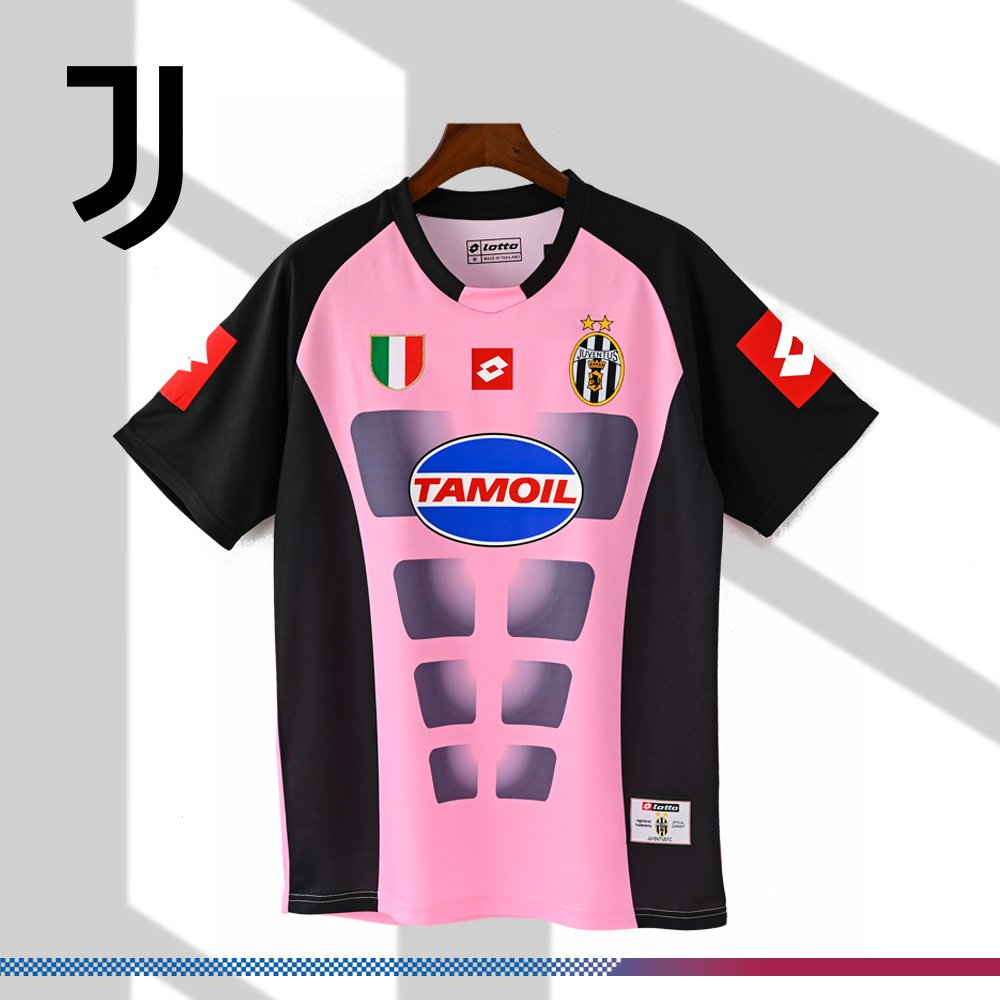 aa5f847c11-071238308e 2002/2003 Juventus Home Retro Football Shirt - Image 1
