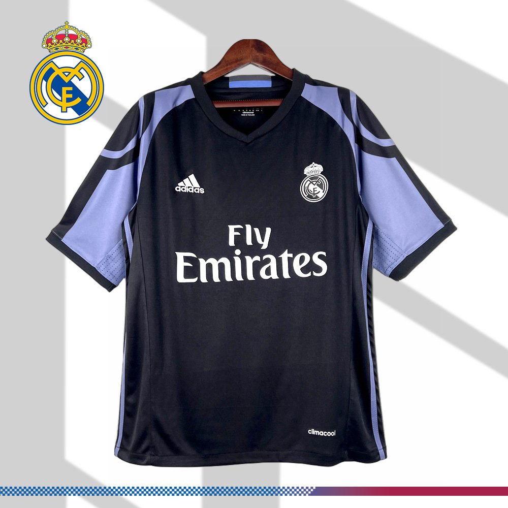 dcf64ff9ee-230952e2db 2016/2017 Real Madrid Third Away Retro Football Shirt - Image 1
