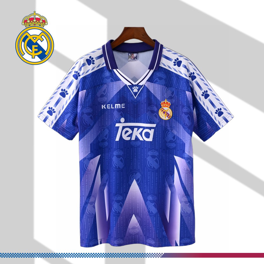 fac1fa69b0-0242241263 1996/1997 Real Madrid Away Retro Football Shirt - Image 1